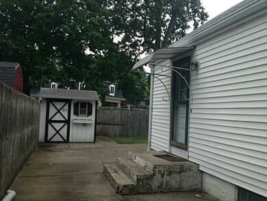 21 Hoffman Ave, Cranston, RI 02920 - photo 3