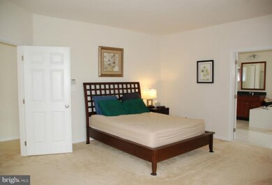 25319 Justice Dr, Chantilly, VA 20152 - photo 6