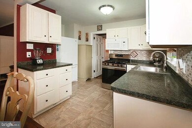 23 Warwick Rd, Stratford, NJ 08084 - photo 5