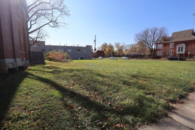 1161-1167 Franklin Lot