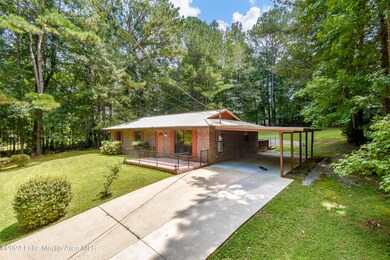 125 Willow St, Jacksons Gap, AL 36861 - photo 2