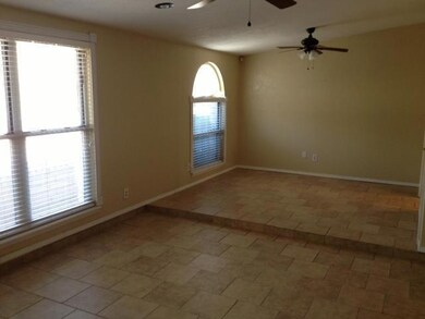 1604 Vista de Oro Dr, El Paso, TX 79935 - photo 2