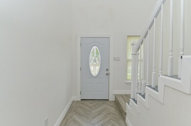 2205 Esther Dr, Houston, TX 77088 - photo 4