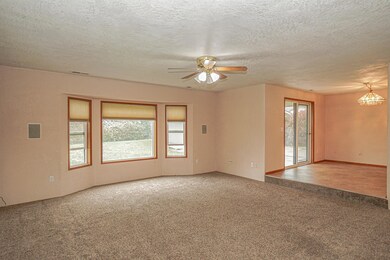 119 Shadowwood Ct, Central Point, OR 97502 - photo 4