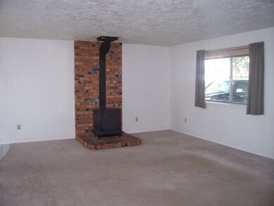 1112 E Sheridan Ave, Nampa, ID 83686 - photo 2