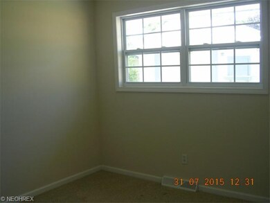 324 Thelma Dr, Sheffield Lake, OH 44054 - photo 6