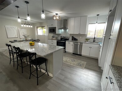 3042 W 56th St, Tulsa, OK 74107 - photo 3