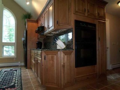 Kitchen GRANITE COUNTER TOP AND BACK SPLACH