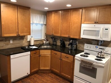 46 Bennett St unit 1, Waltham, MA 02453 - photo 3