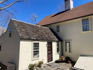 987 Greenwich Ave, Warwick, RI 02886 - photo 5