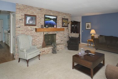 1237 2nd St_05