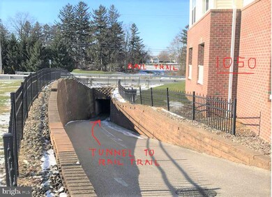 1050 Crest Way unit 303, York, PA 17403 - photo 5