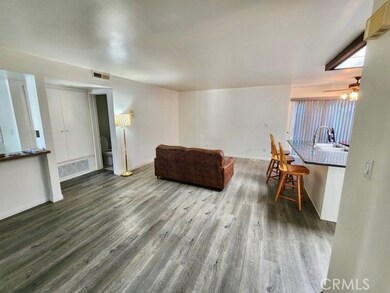 10407 Larwin Ave, Chatsworth, CA 91311 - photo 7