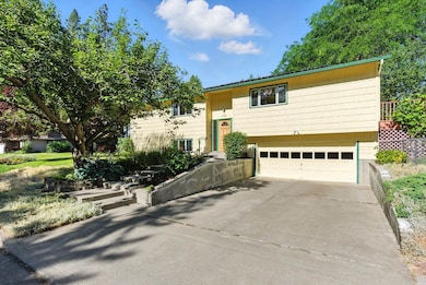 3832 S Cook St, Spokane, WA 99223 - photo 3