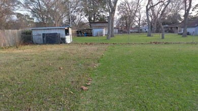 Lot 5A Avery St, Clute, TX 77531 - photo 2