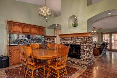 Formal Dining