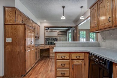 14609 W 83rd Terrace, Lenexa, KS 66215 - photo 6