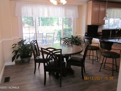 102 Ramona Ave, Jacksonville, NC 28540 - photo 4