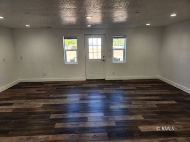 495 E Jessop Ave unit B, Hildale, UT 84784 - photo 3