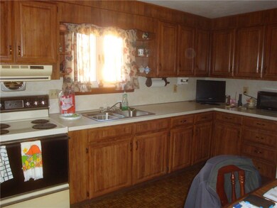 368 Market St, Warren, RI 02885 - photo 3