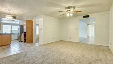 FAMILY RM TOWARD KITCHEN