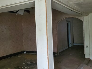 428 W 7th St, Anderson, IN 46016 - photo 6