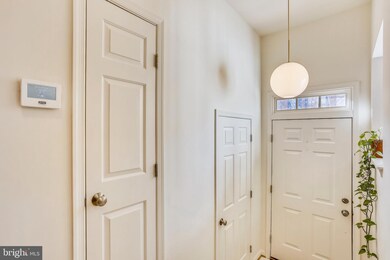 7 Rosebay Ct, Germantown, MD 20874 - photo 3