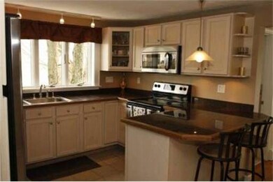 63 Circle Dr, Waltham, MA 02452 - photo 6