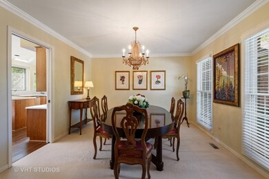 811 Becker Rd, Glenview, IL 60025 - photo 4