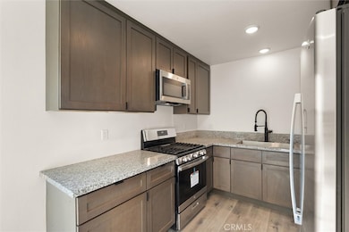 19237 Bryant St unit 16, Northridge, CA 91324 - photo 4