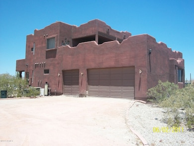 3 Car Garage