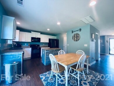 111 Edgefield Ct, Statesville, NC 28677 - photo 3