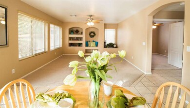 Open Concept Kitchen & Family Rm