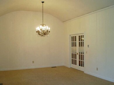 352 Varnum Dr, East Greenwich, RI 02818 - photo 4