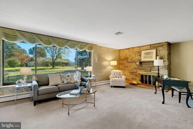 204 Brookthorpe Cir, Broomall, PA 19008 - photo 5