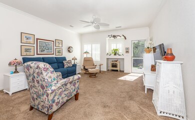 004_Living Room
