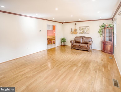 12610 Brunswick Ln, Bowie, MD 20715 - photo 3