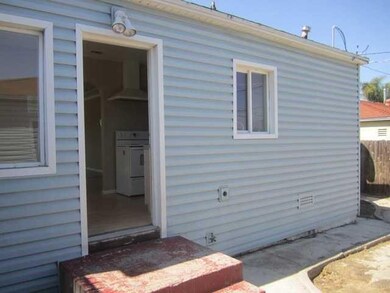 526 S San Jacinto Dr, San Diego, CA 92114 - photo 5