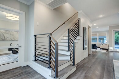 974 W 42nd St, Houston, TX 77018 - photo 3