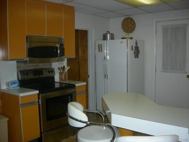 857 E Susquehanna St unit 907, Allentown, PA 18103 - photo 6