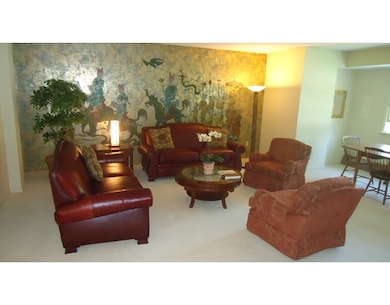 26 Crescent St unit 200, Northampton, MA 01060 - photo 2