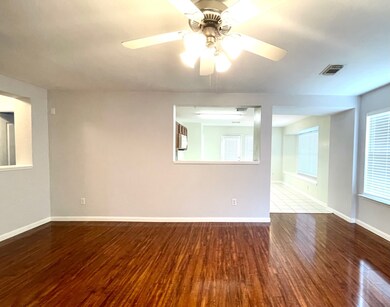 29551 S Legends Bend Dr, Spring, TX 77386 - photo 2