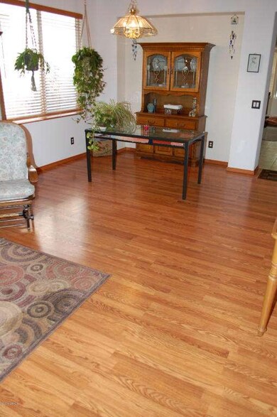 1633 E Robinson Way, Chandler, AZ 85225 - photo 4