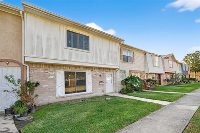 8462 Leawood Blvd unit 8462, Houston, TX 77072 - photo 2