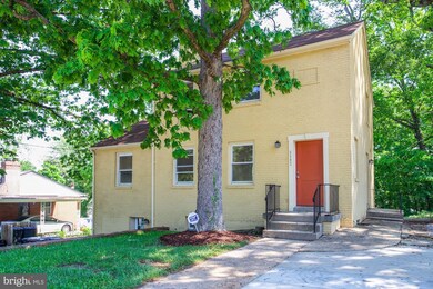 6502 Livingston Rd, Oxon Hill, MD 20745 - photo 7