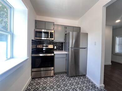 415 Fairview St unit 6, Houston, TX 77006 - photo 6