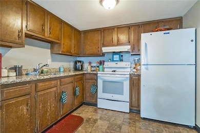 223 W Wayne St, Allentown, PA 18102 - photo 6