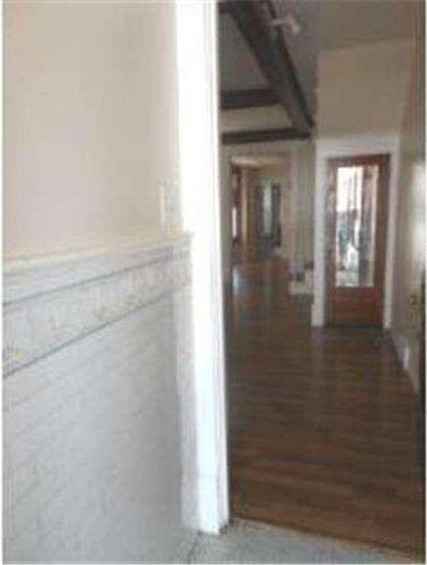 1040 Perry St, Reading, PA 19604 - photo 4