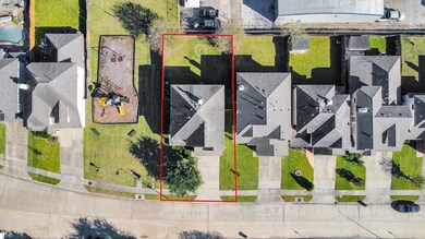 2438 Glenholly Park Dr, Sugar Land, TX 77498 - photo 2
