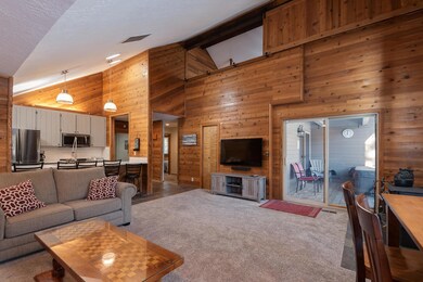 57338 Sequoia Ln, Sunriver, OR 97707 - photo 4